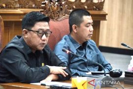 Legislator Kotim kecewa antrean truk di sekitar SPBU tidak ditangani