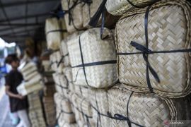 Masyarakat diimbau gunakan wadah ramah lingkungan saat pendistribusian daging kurban