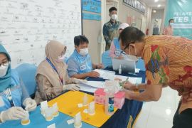 Imigrasi Depok lakukan tes urine kepada 101 pegawai