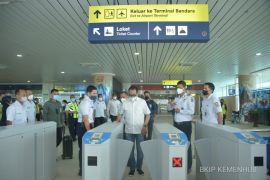 Masyarakat diajak gunakan KA Bandara YIA