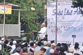 Ustadz Adi Hidayat jadi khatib shalat Idul Adha di Pondok Timur Mas Bekasi