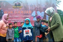 Mak Ganjar gelar bakti sosial di desa terpencil Kabupaten Bone