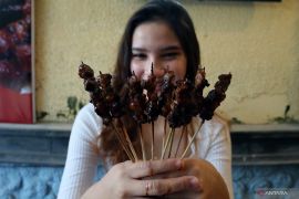 Ini tips agar daging kambing empuk untuk sate