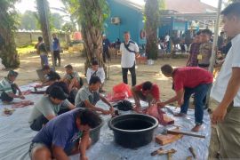 Polres Bangka potong 8 ekor sapi kurban