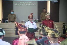 Bupati Meranti hanya lantik 13 pejabat saja, sisanya belum layak