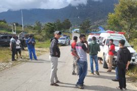 Situasi tidak kondusif, 58 petugas medis diungsikan dari Kobakma