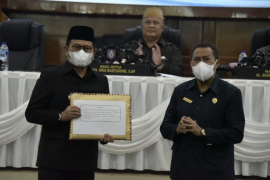 Tujuh fraksi DPRD terima dua ranperda usulan Pemprov Gorontalo