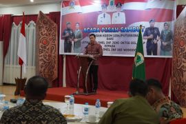 Fransiskus ajak Dandim Putussibau yang baru bersinergi laksanakan TMMD