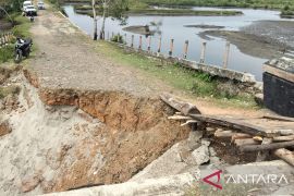 DPRD Kota Bengkulu minta Pelindo II perbaiki akses jalan Teluk Sepang