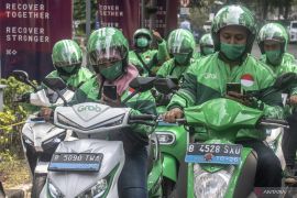 Pemberlakuan tarif baru ojol ditunda