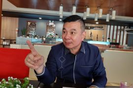 Bupati Freddy Thie harapkan Batik Air secepatnya terbang ke Kaimana