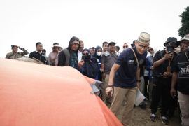Kunjungi Bukit Arang Gorontalo, Sandiaga Uno sarankan wisatawan pakai jonder