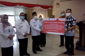 Gubernur Riau gencarkan ajak Forkopimda dan masyarakat jadi Bapak Asuh Anak Stunting