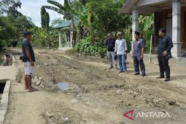 Komisi III DPRD soroti jalan rusak di Kecamatan Halong
