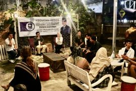 Serap aspirasi kaum milenial, Rusdin gelar reses di kafe