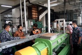 Kemenperin kembangkan mesin olah limbah sawit menjadi bahan baku kertas