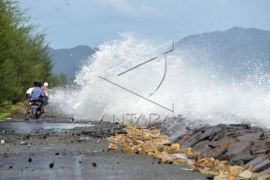 Peringatan Gelombang Tinggi