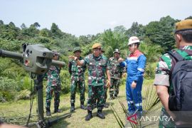Arhanud 13 latihan bersama amankan objek vital PHR