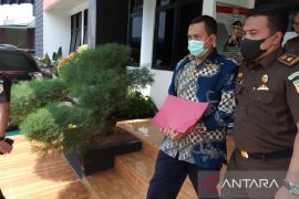 Kejari Bekasi eksekusi terpidana pemalsuan akta tanah