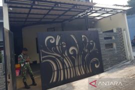 Istri anggota TNI ditembak OTK