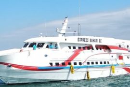 Olle ollang dengan kapal cepat ke Pulau Kangean
