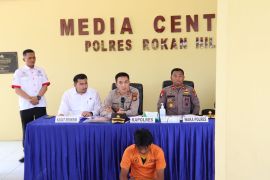 Sakit hati saat ditagih hutang, pria di Rohil nekat membunuh
