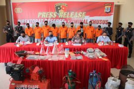 Polda Kaltara menetapkan 10 tersangka kasus tambang emas liar