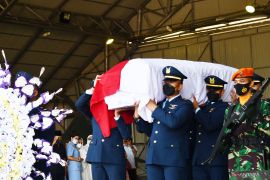 Jenazah Penerbang Pesawat Golden Eagle