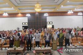 Wako Fadly Amran imbau perawat tingkatkan kualitas pelayanan