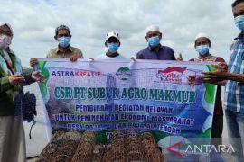 PT SAM serahkan bantuan alat tangkap ikan untuk nelayan