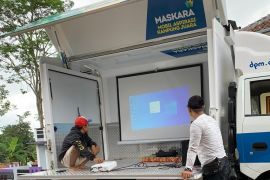 Di Cianjur mobil Maskara Pemprov Jabar dimanfaatkan untuk program literasi