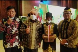 Kampung Adat Mului Kabupaten Paser dapat penghargaan Kalpataru