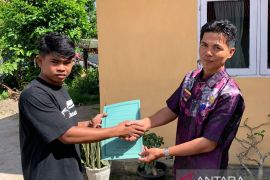 Lurah Payolansek Payakumbuh-Bhabinkamtibmas sediakan konsultasi hukum gratis bagi masyarakat