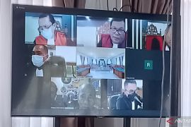 Sidang lanjutan, Annas Maamun berharap bisa nikmati masa tua bersama anak cucu