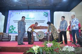 Bupati Bangka resmi buka konferensi ICOSEAT