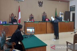 Tiga pejabat di Kapuas disebut ikut menikmati korupsi dana desa di Tengirang