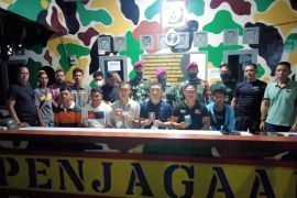 TNI AL amankan enam orang di perbatasan Indonesia-Malaysia