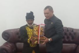 Bupati Paser terima kunjungan Jidan penerima kalpataru