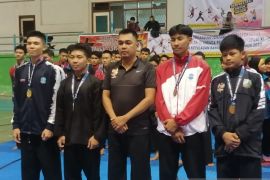 Atlet pecak silat Bangka raih juara umum