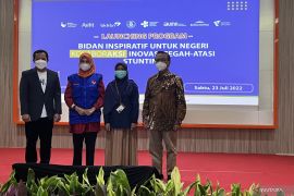 Bidan punya peran dalam penurunan angka stunting