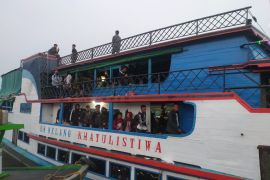 Angkutan Sungai di Teluk Batang tidak berlayar karena tidak berizin