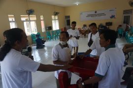 PLN dan Taman Nasional Gunung Palung latih petani kopi agar mandiri