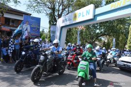 Grab Indonesia dan PLN tambah SPBKLU di Bali dan  Jawa