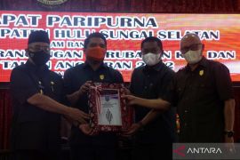 Bupati HSS sampaikan pidato rancangan perubahan KUA PPAS 2022