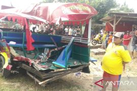 Sembilan korban kecelakaan odong-odong dimakamkan