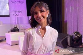 Selektif memilih "skincare" ala aktris Sheila Dara