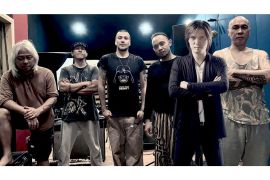 Grup rock metal GETAH rilis album internasional dengan produser Once
