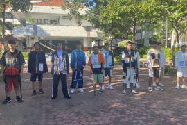 Mahasiswa Ubaya gelar "fashion show" baju Menswear Design Project