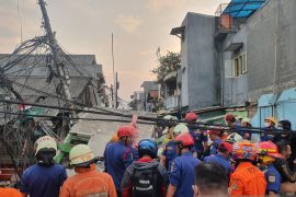 Jokowi lima kali sebut relawan "ojo kesusu" capres-cawapres