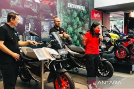 Motor baru Aprilia SR-GT 200 resmi hadir di Bali